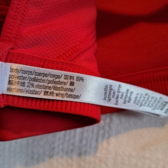Victoria's Secret Sport red 32B Incredible lightweight max racerback bra - Picture 4 of 6